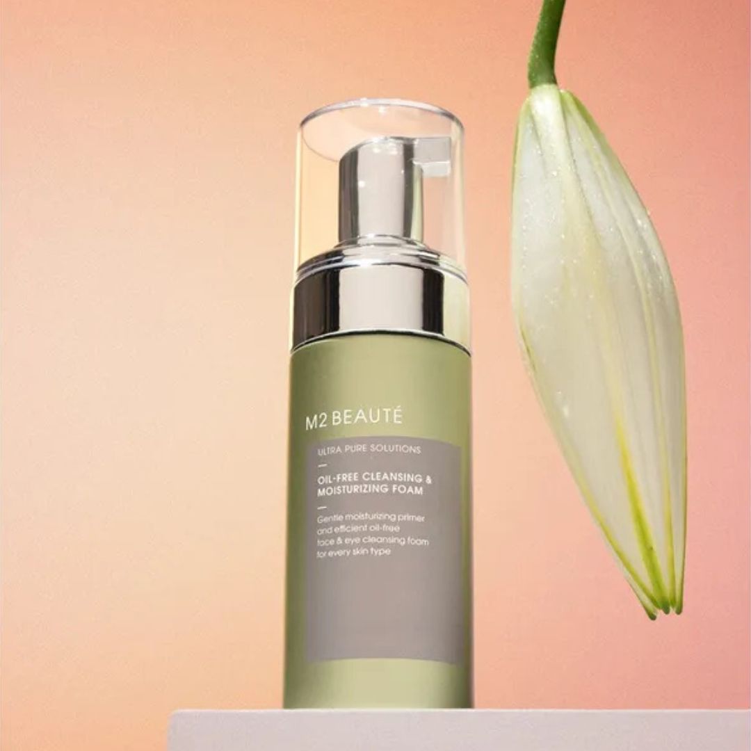 M2 BEAUTÉ Oil-free Cleansing & Moisturizing Foam