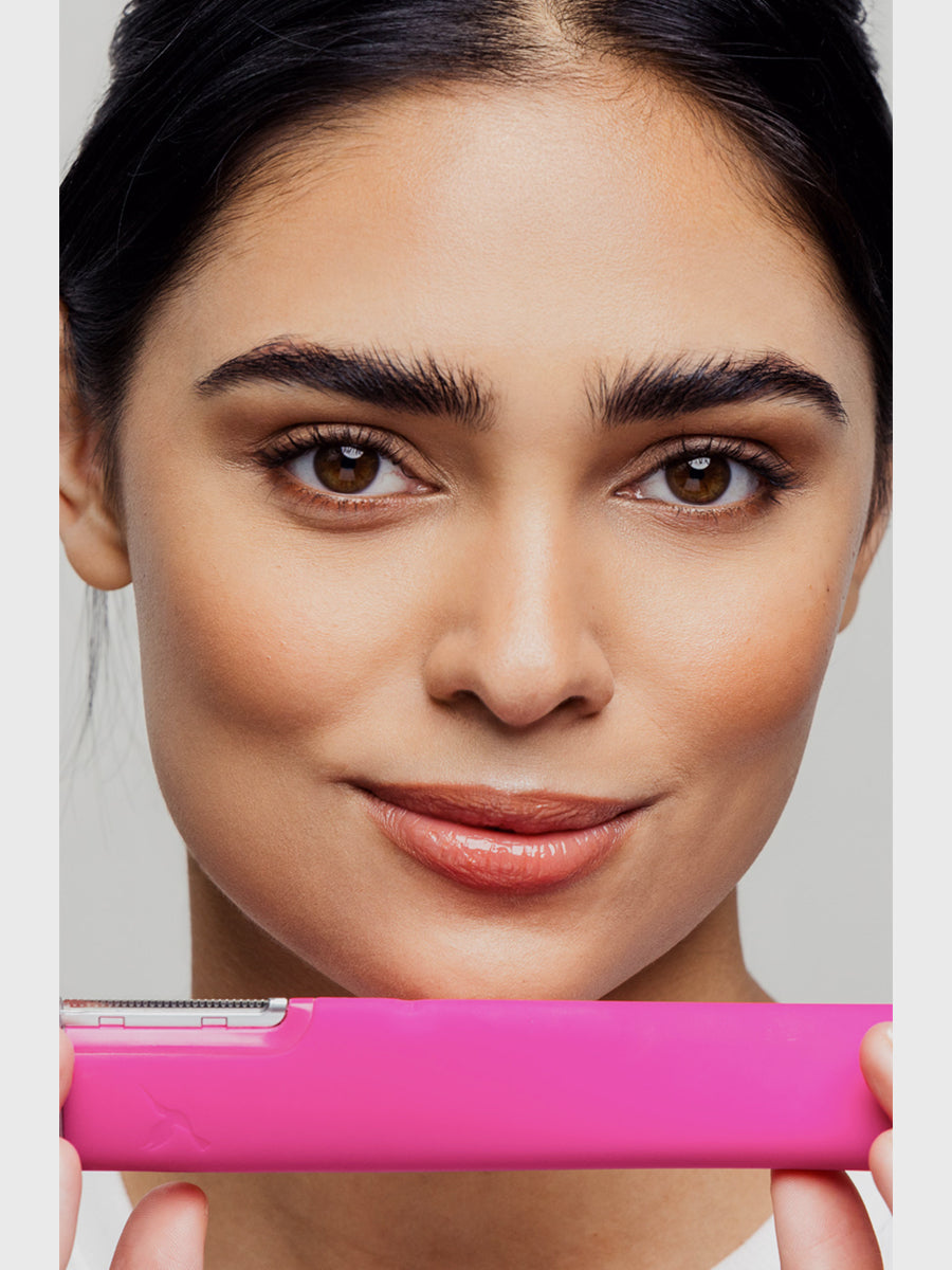 Dermaflash Luxe - Facial Exfoliation And Peach Fuzz Removal - Hot Pink