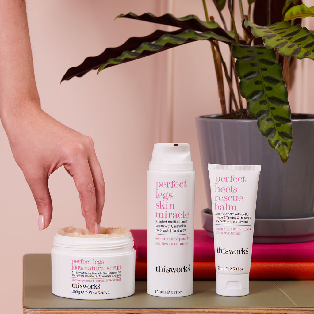This Works Perfect Legs 100% Natural Scrub 200g