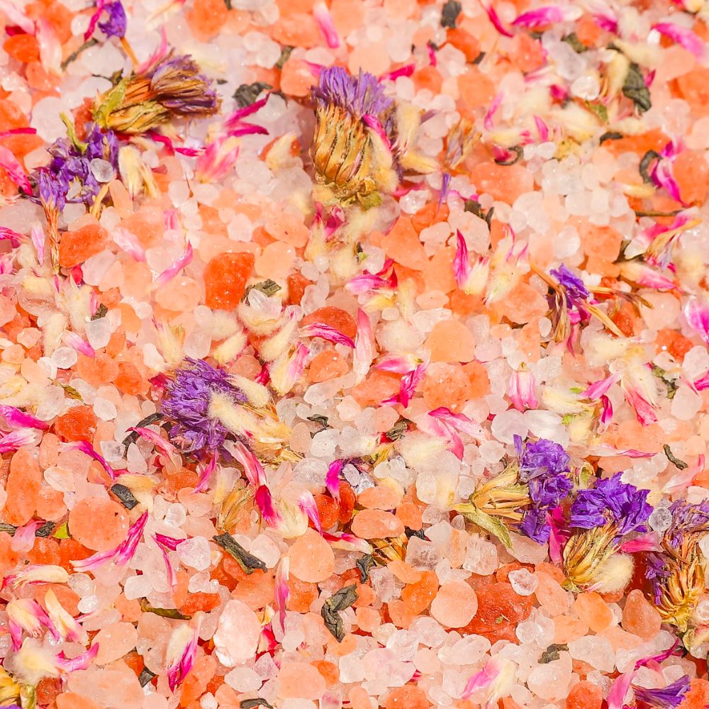 Salt By Hendrix Soak Infusion - Globosa + Green Tea